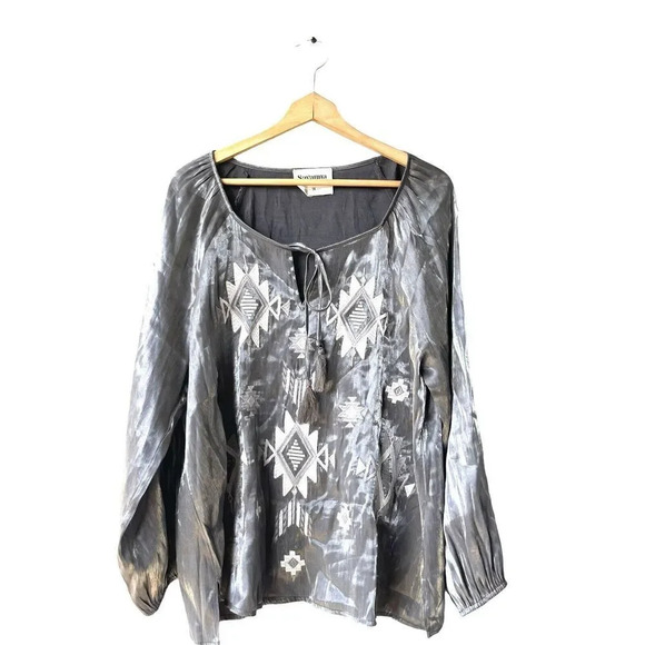 SAVANNA JANE Boho Top Women’s Plus 1X Gray Iridescent Embroidered Tassel Blouse - Picture 1 of 3